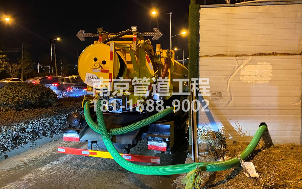 266裴家桥临时工地抽粪