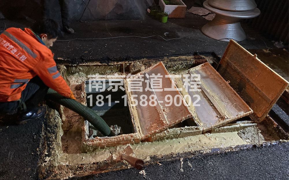 276裴家桥饭店隔油池清理