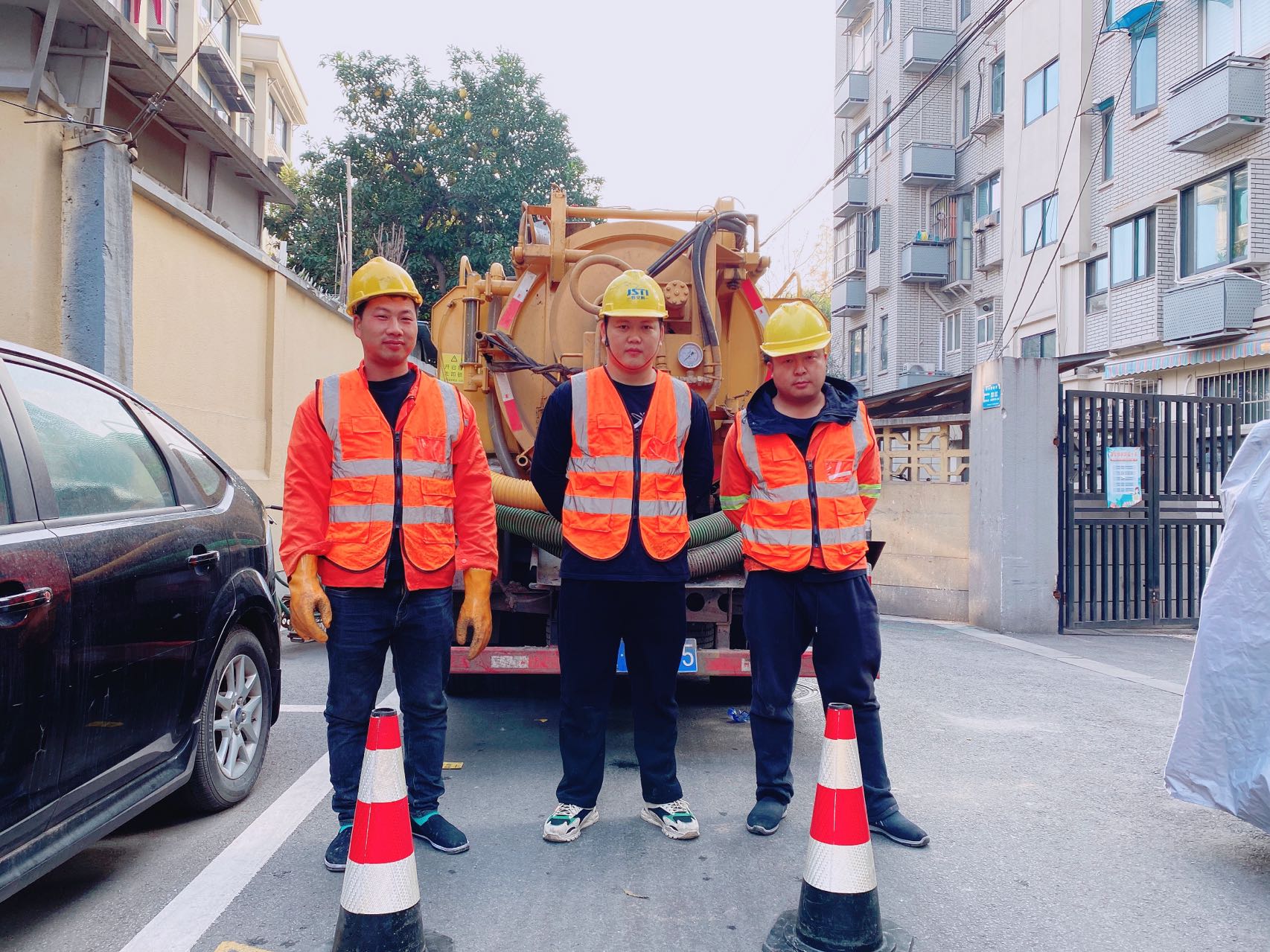 裴家桥南京某小区管道清淤检测施工