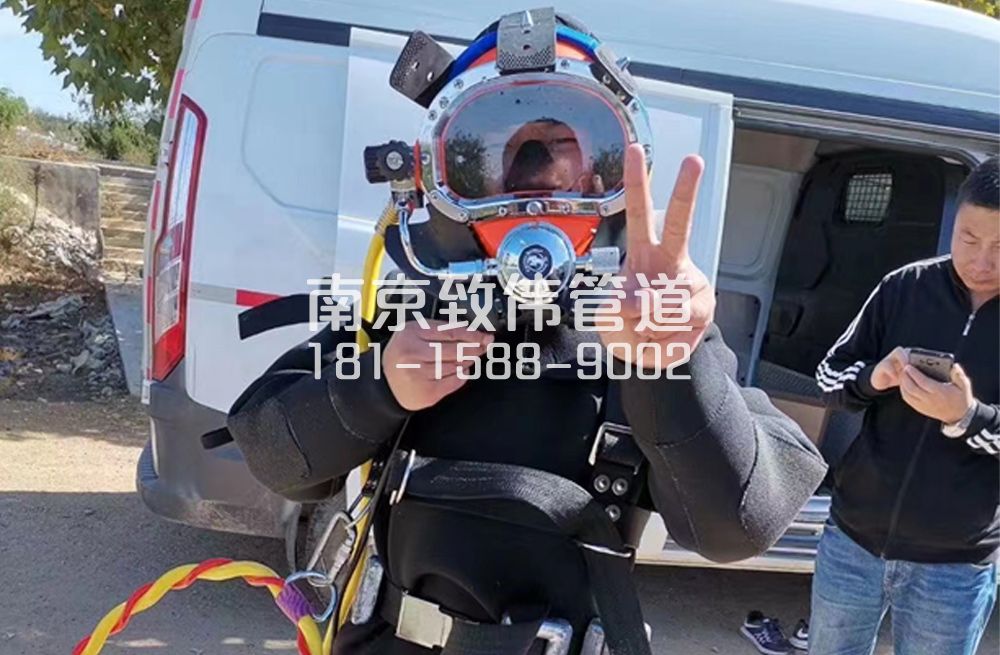 裴家桥沉淀池清底